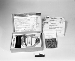 Injection kit