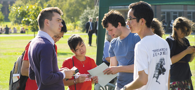 Students helping other prospective students