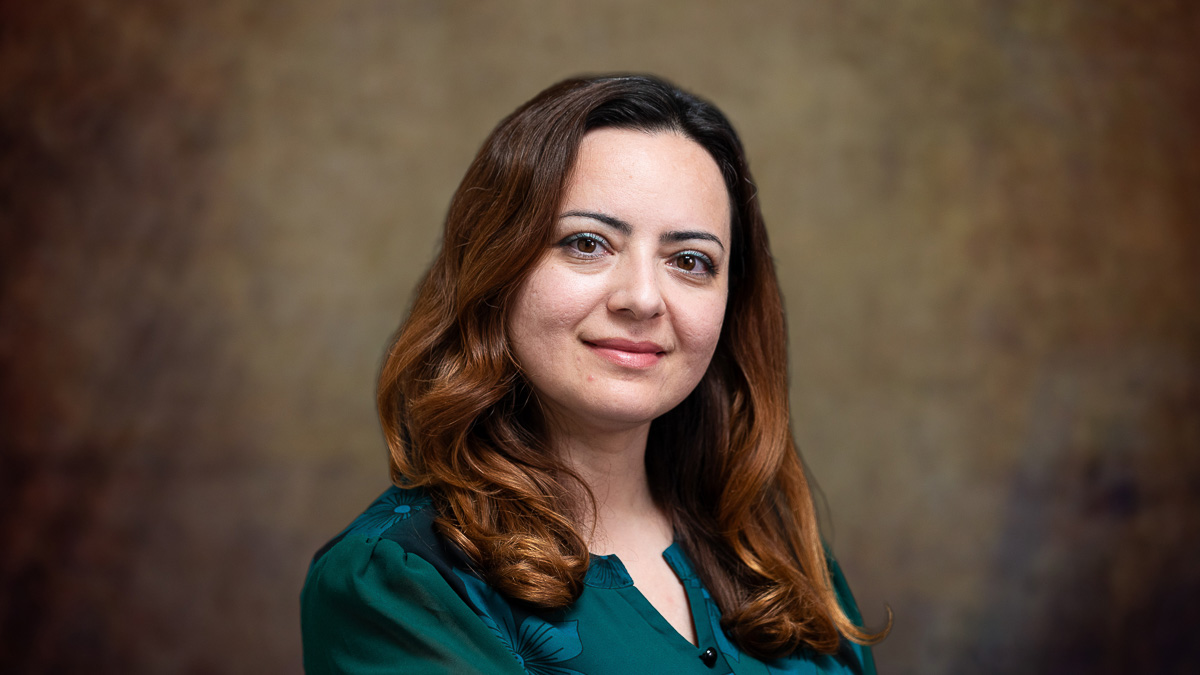 Portrait of Dr Shabnam Kabiri, Lecturer in Construction Management at the University of Reading