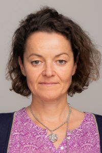 Dr Daisy Powell Profile Pic