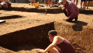 Archaeology students and staff at the Cookham Field School in August 2022
