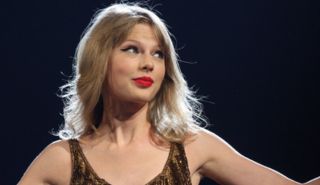 From Wikimedia Commons https://commons.wikimedia.org/wiki/File:Taylor_Swift_%286966830273%29.jpg#Licensing