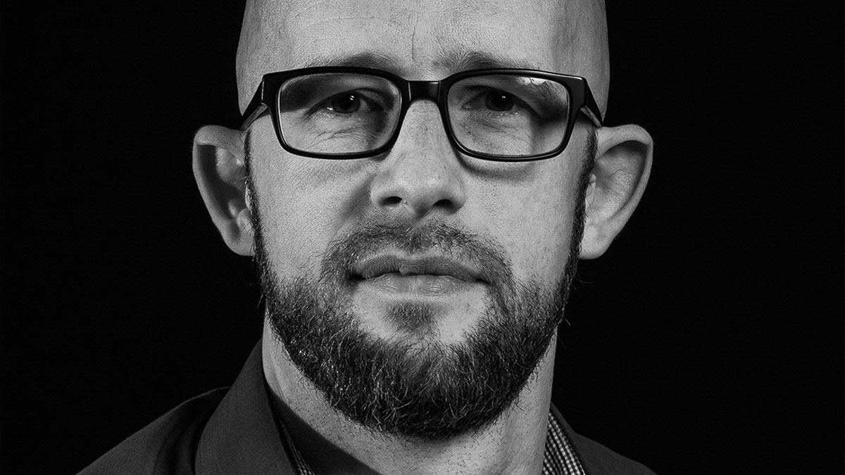 Professor Darius Widera portrait