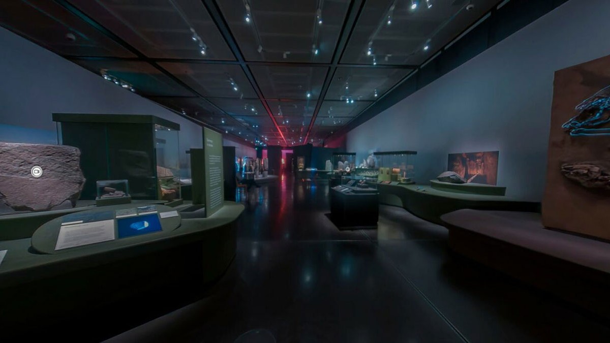 Virtual Stonehenge exhibition space